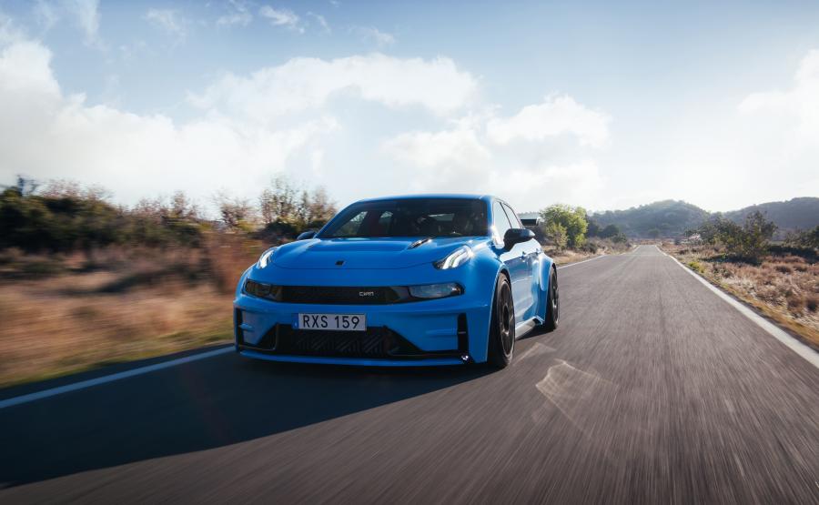  LYNK&Co 03 Cyan Concept 2019 года  (фото 27 из 43)